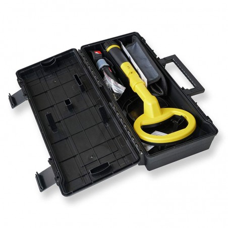 Le Nokta Makro Pulse Dive livré dans sa mallette